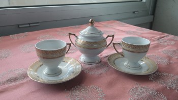 Piccolo servito decorato in oro