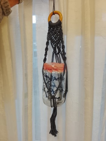 Porta vaso in macramè