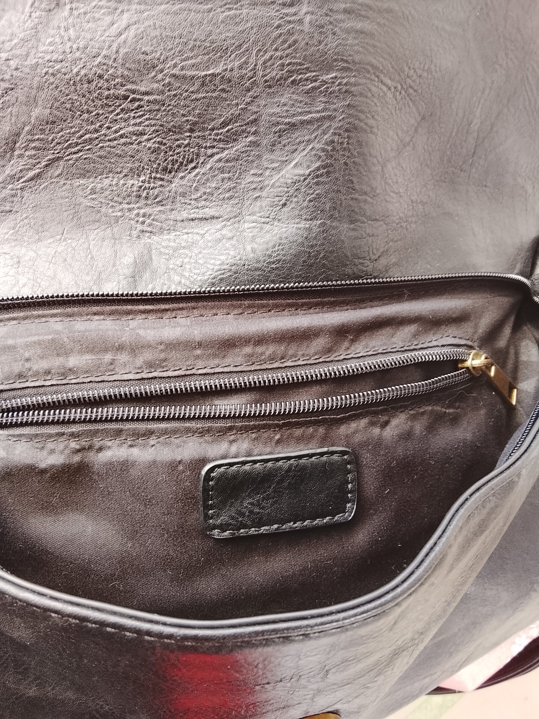 Borsa nera in pelle vera