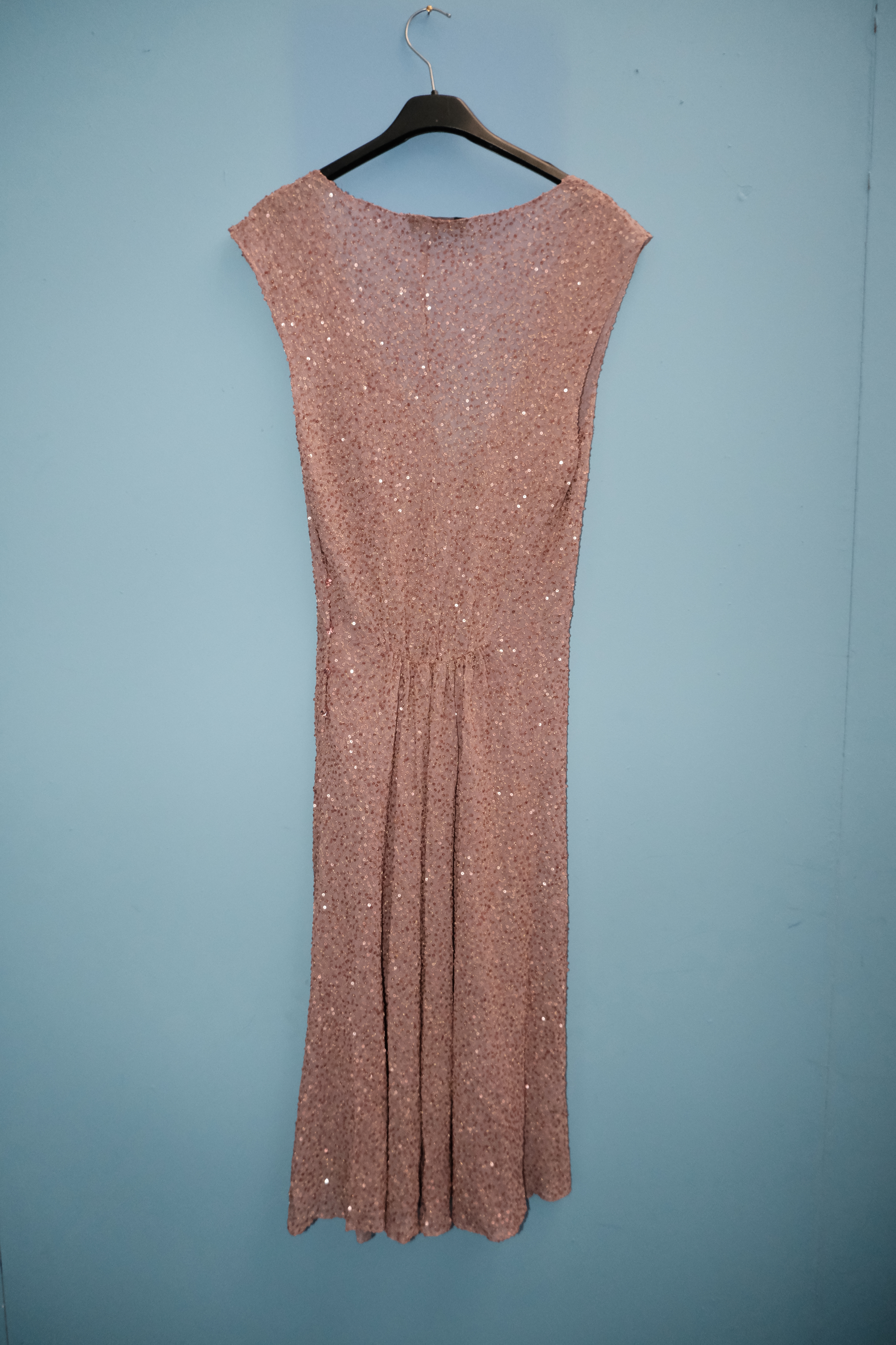 Vestito rosa cipria con paillettes