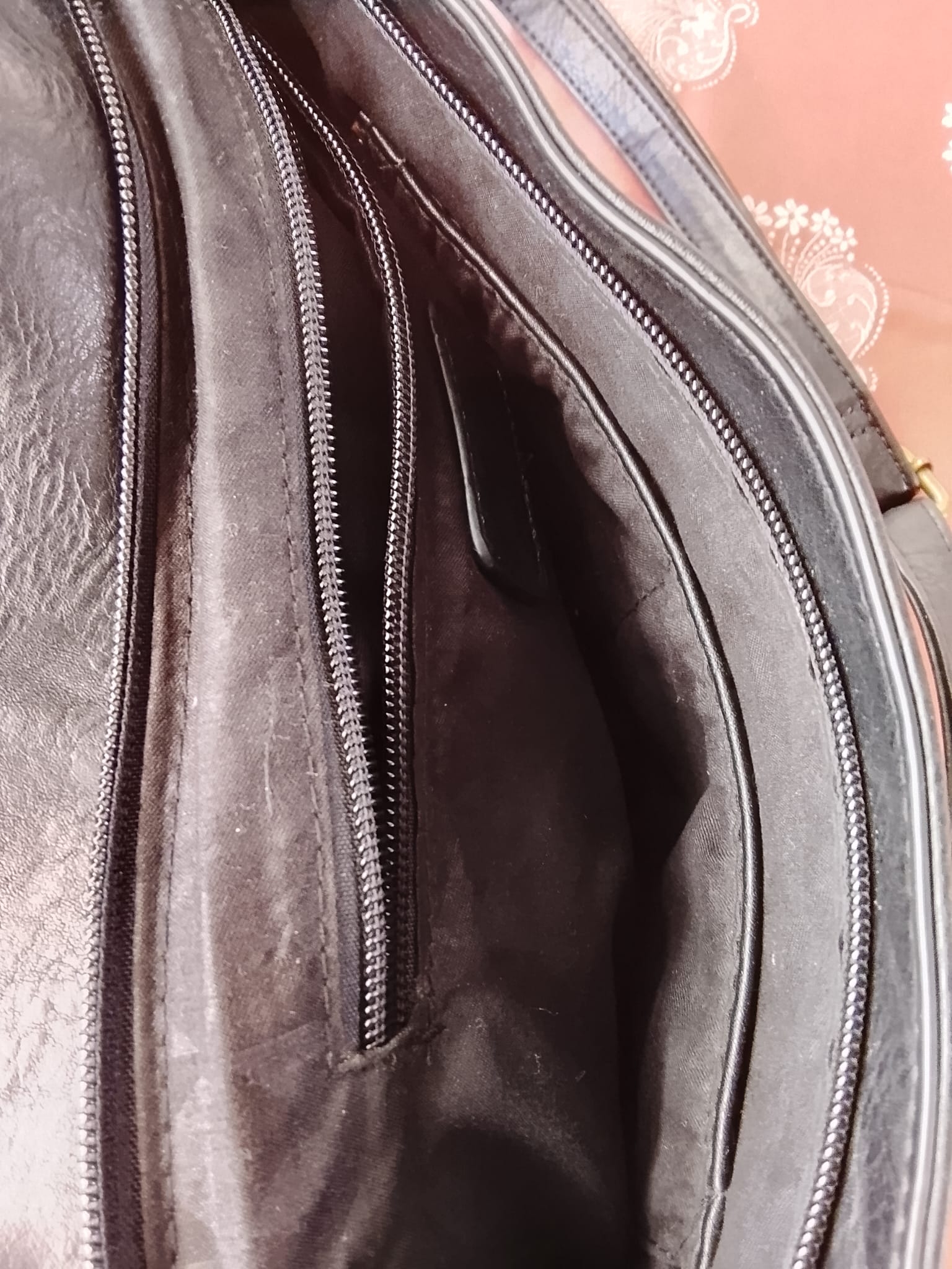 Borsa nera in pelle vera