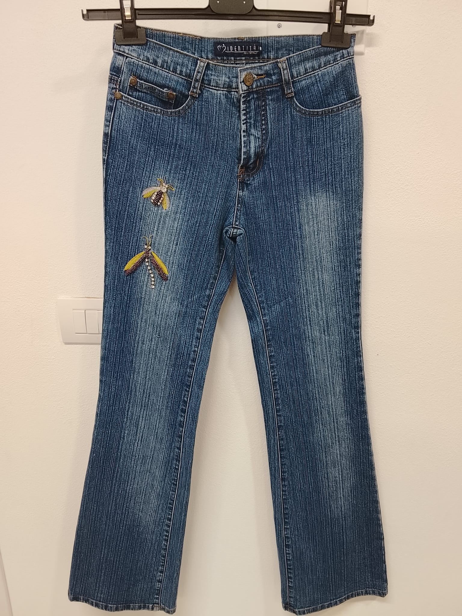 Jeans con applicazioni